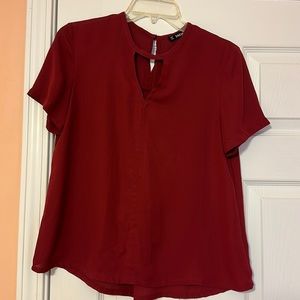 Open v neck burgundy blouse, great condition, size S